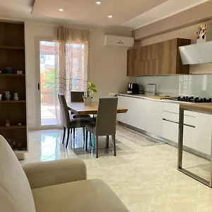 La Casa Dell'asparago , Messina Italia