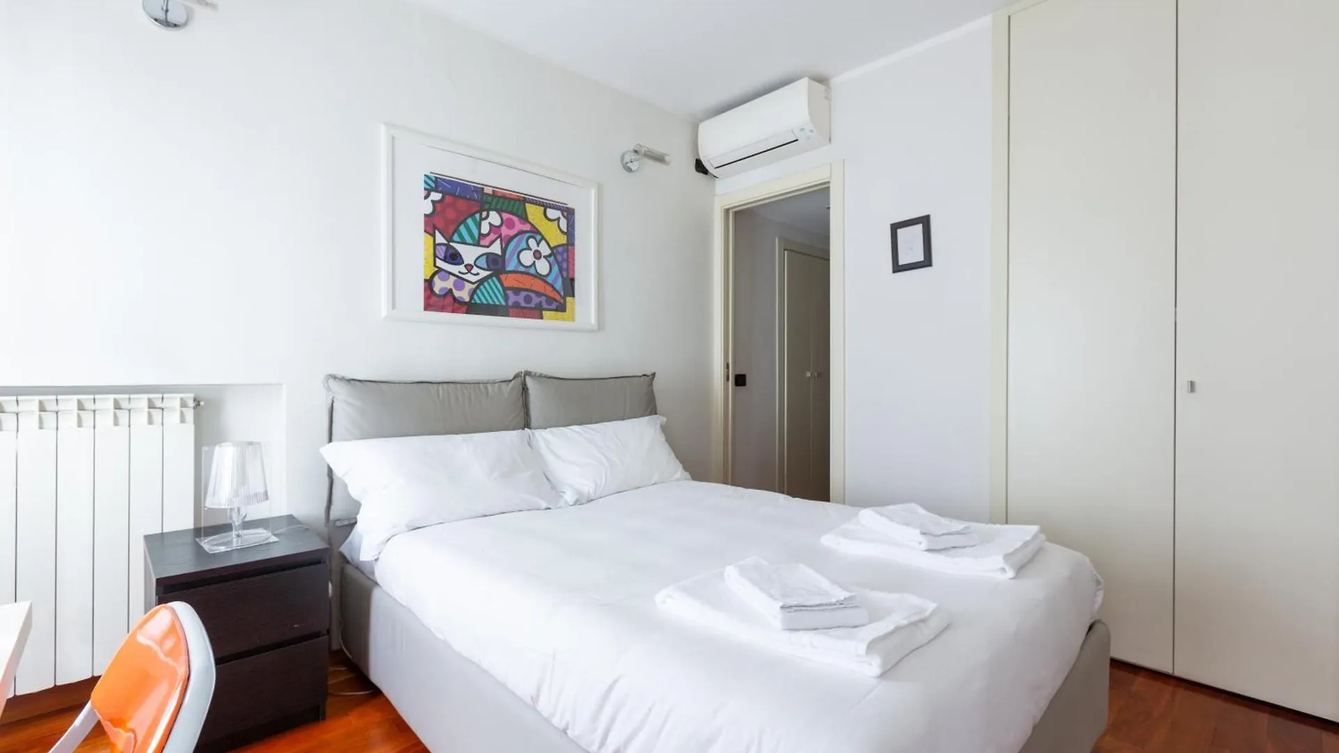 Cosy Two Bedroom Apartment Close To Navigli Milan