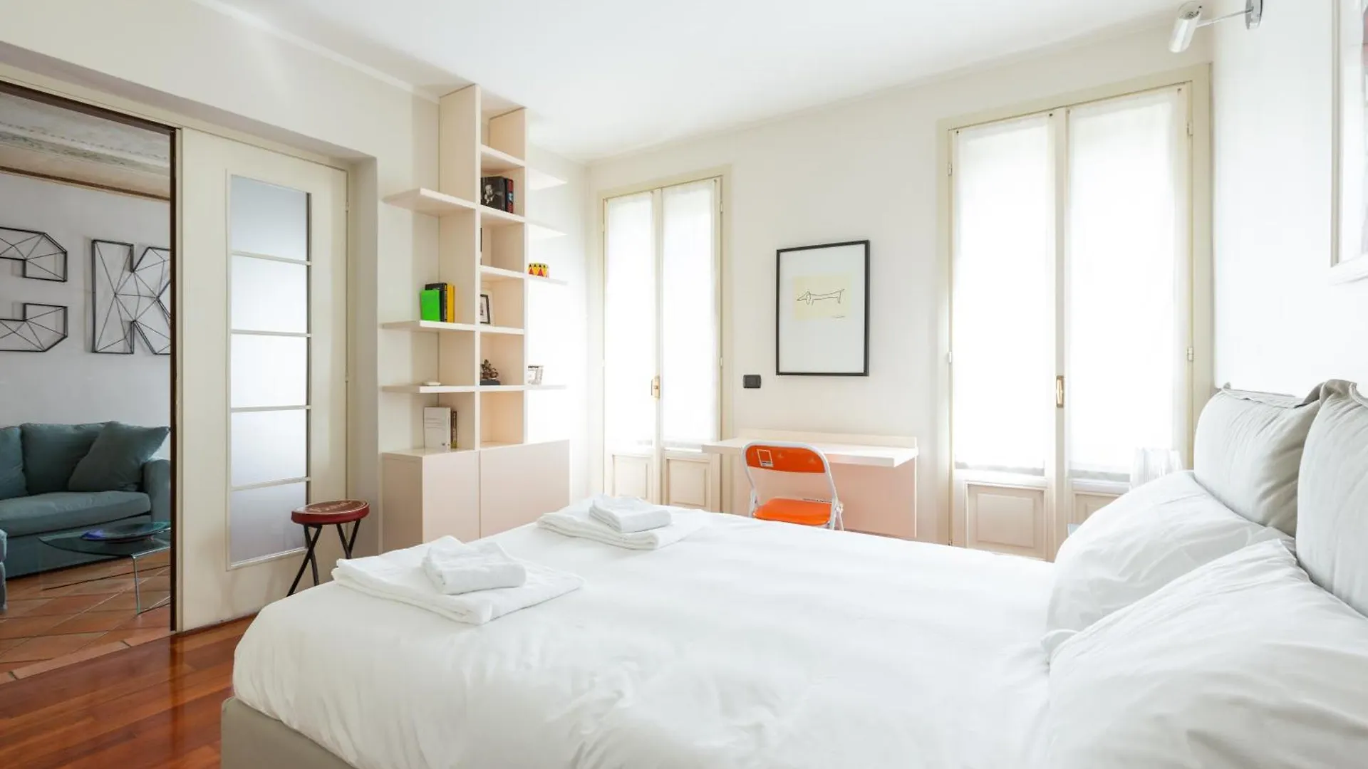 Cosy Two Bedroom Apartment Close To Navigli Milan Italy