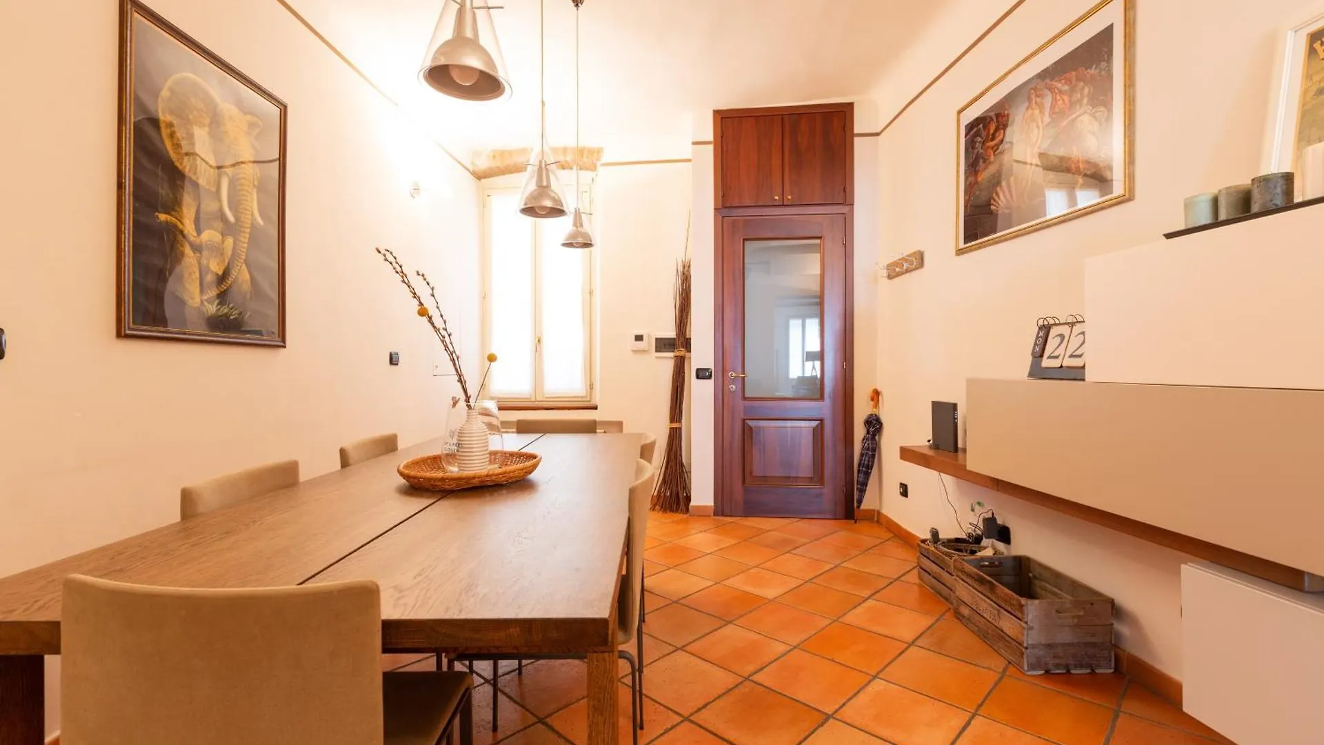 Cosy Two Bedroom Apartment Close To Navigli Milan Italie
