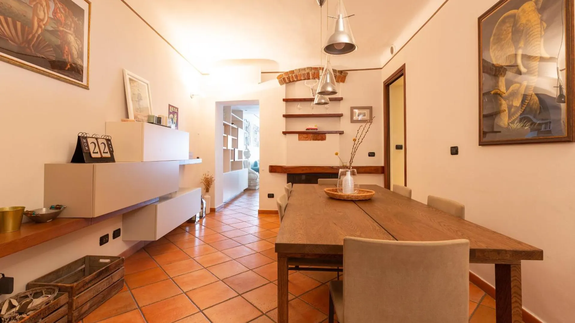 Cosy Two Bedroom Apartment Close To Navigli Milan Italy
