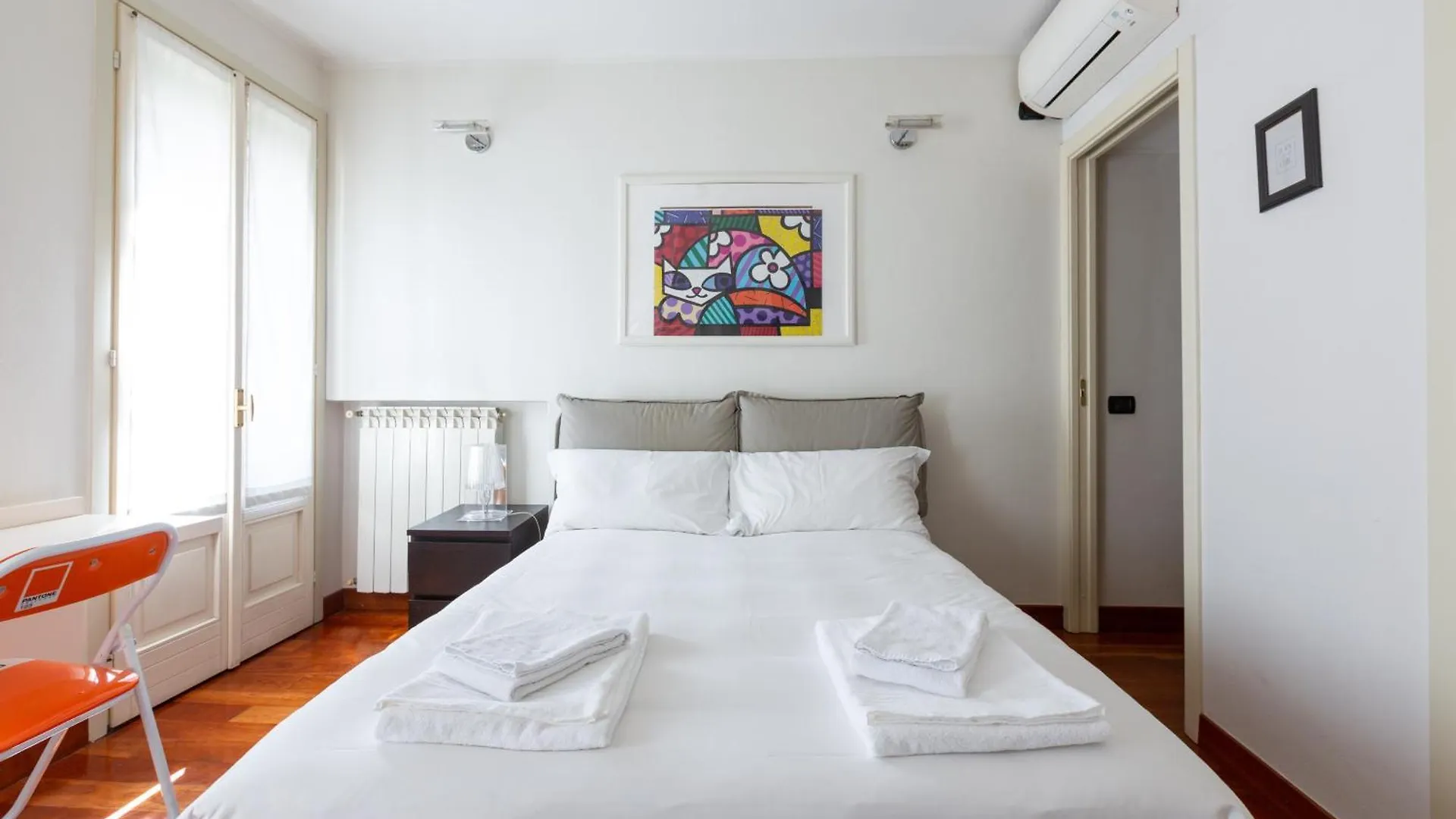 Cosy Two Bedroom Apartment Close To Navigli Milan