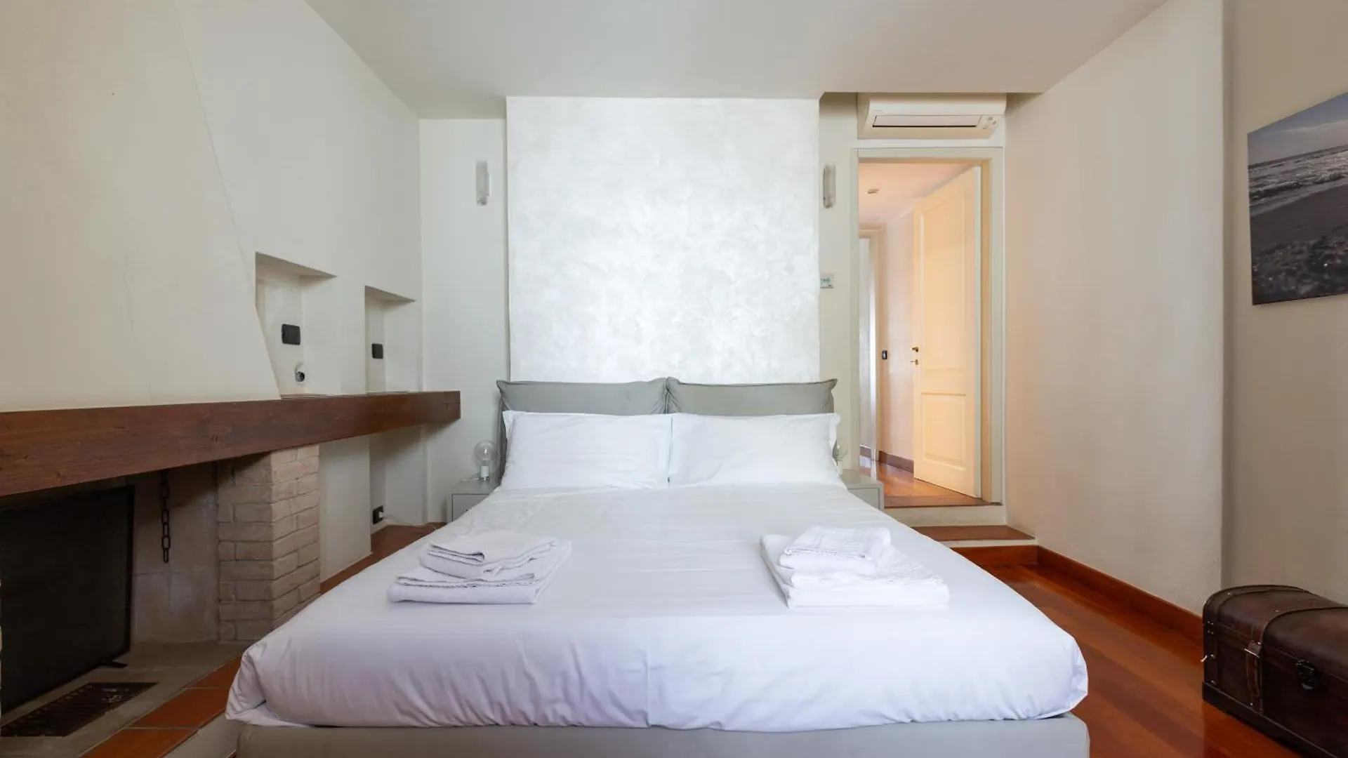 Cosy Two Bedroom Apartment Close To Navigli Milan 0*,