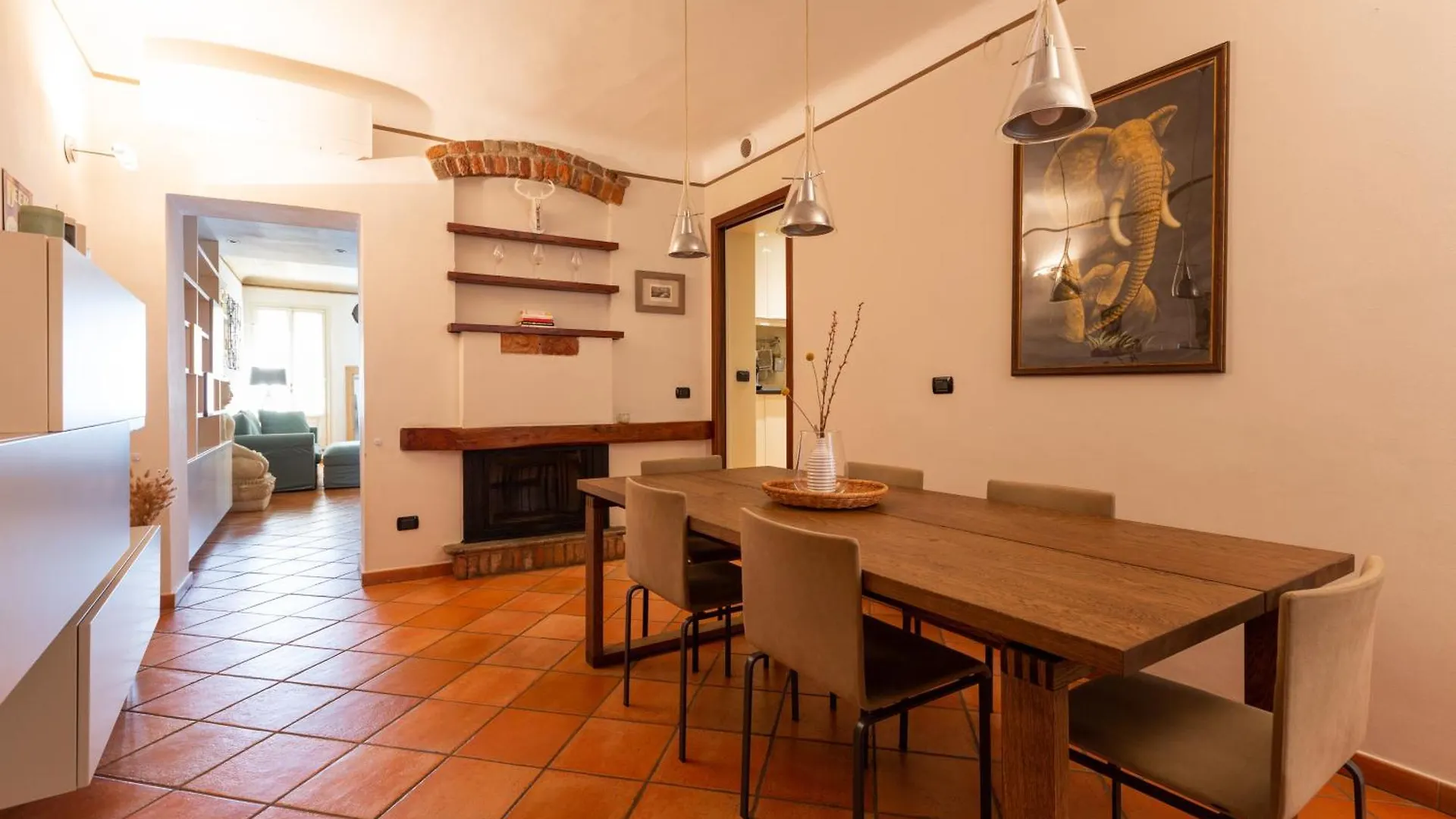 Cosy Two Bedroom Apartment Close To Navigli Milan